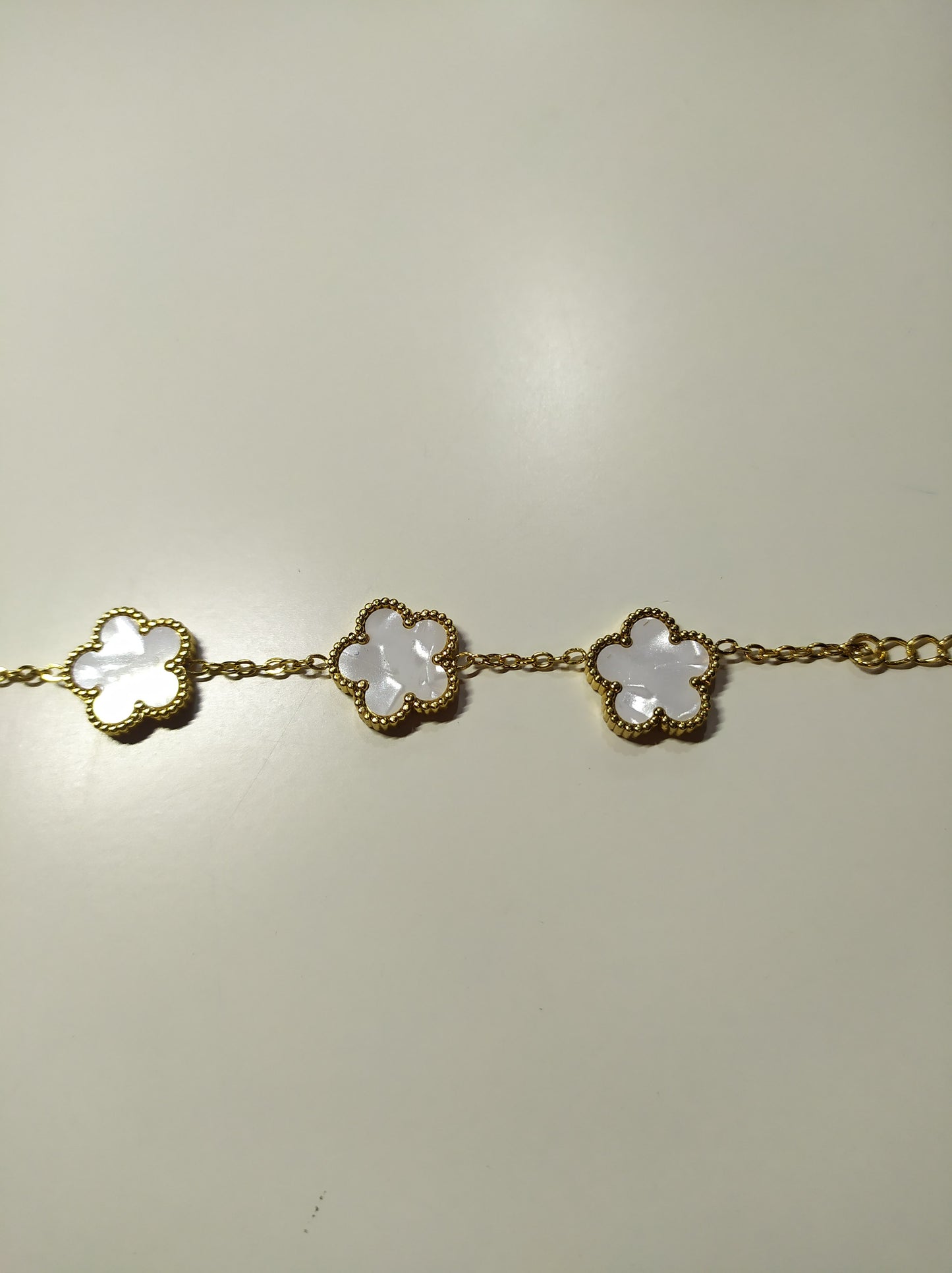 Pulsera trebol de cinco hojas blanco - additional image 13